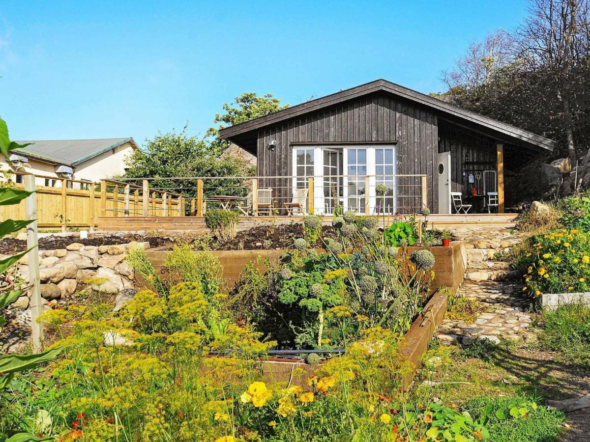 4 Person Holiday Home In Sk Rhamn Skärhamn Habitación foto